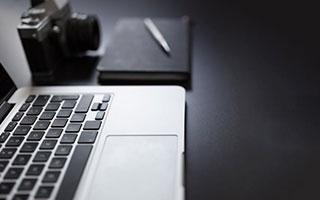 开云体育-詹姆斯提前续约绝非担心未来，湖人反而大赚了一笔