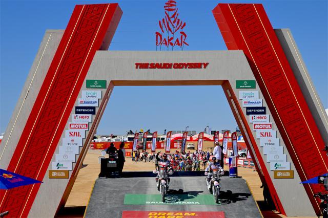 1767440164194000308.jpeg M01_3203.jpeg