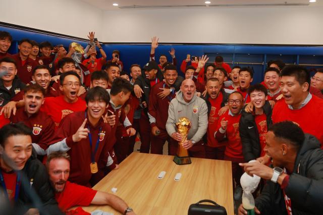 1763958001287077997.jpg 4U9A2599.jpg