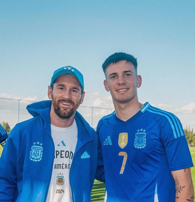 1749871066805069732.jpg 493842048_1236901918448364_5627969549413839691_n.jpg